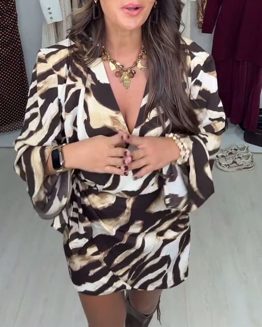 Relaxed V-Neck Dress with Print