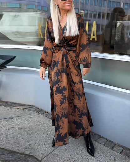 Retro Print Dress with Lantern Sleeves